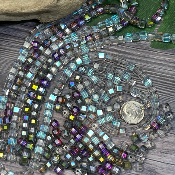 100 Austrian Crystals Cube Beads AB Clear & Purple Green Colored DIY Mixed Lot - Picture 17 of 17